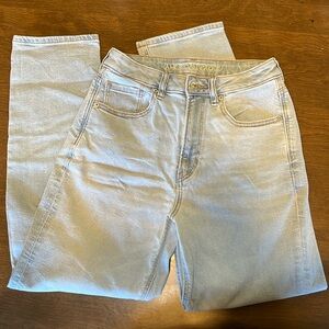 Size 6, American Eagle Mom Jeans